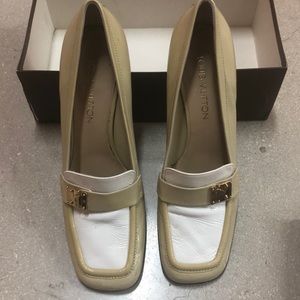 LUIS VUITTON CLASSIC PUMP.